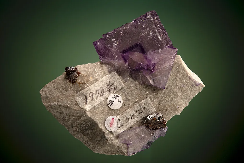 Fluorite - image 2