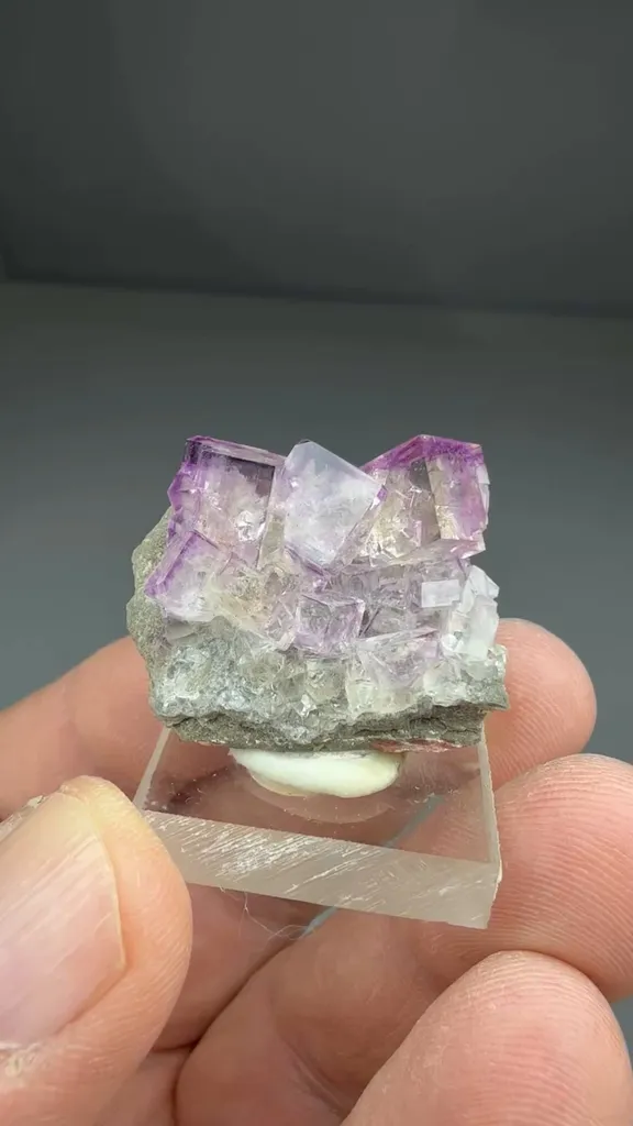 Fluorite - image 2