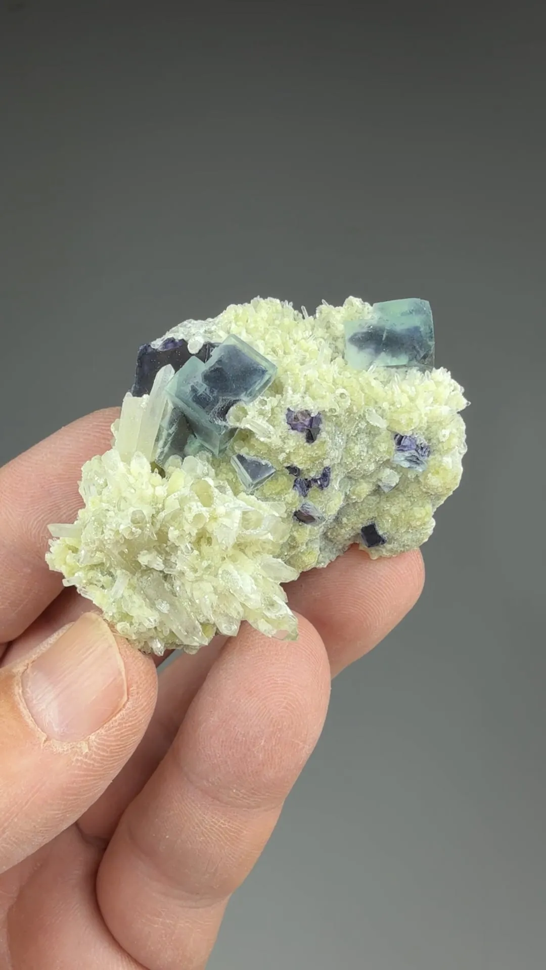 Fluorite - image 2