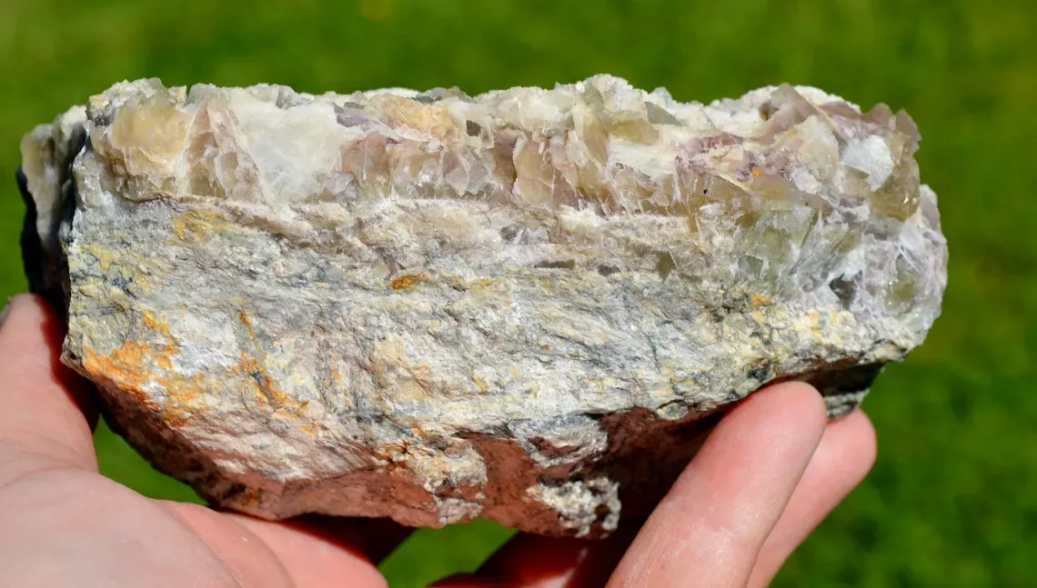 Fluorite & Baryte 2280 grams - Fontsante Mine, Tanneron, Var, France - image 6