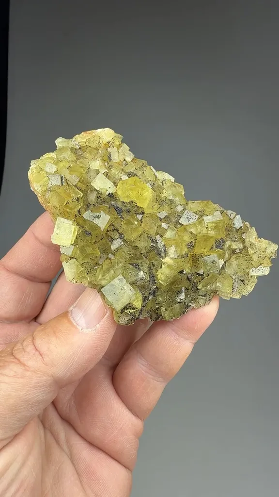 Fluorite - image 2