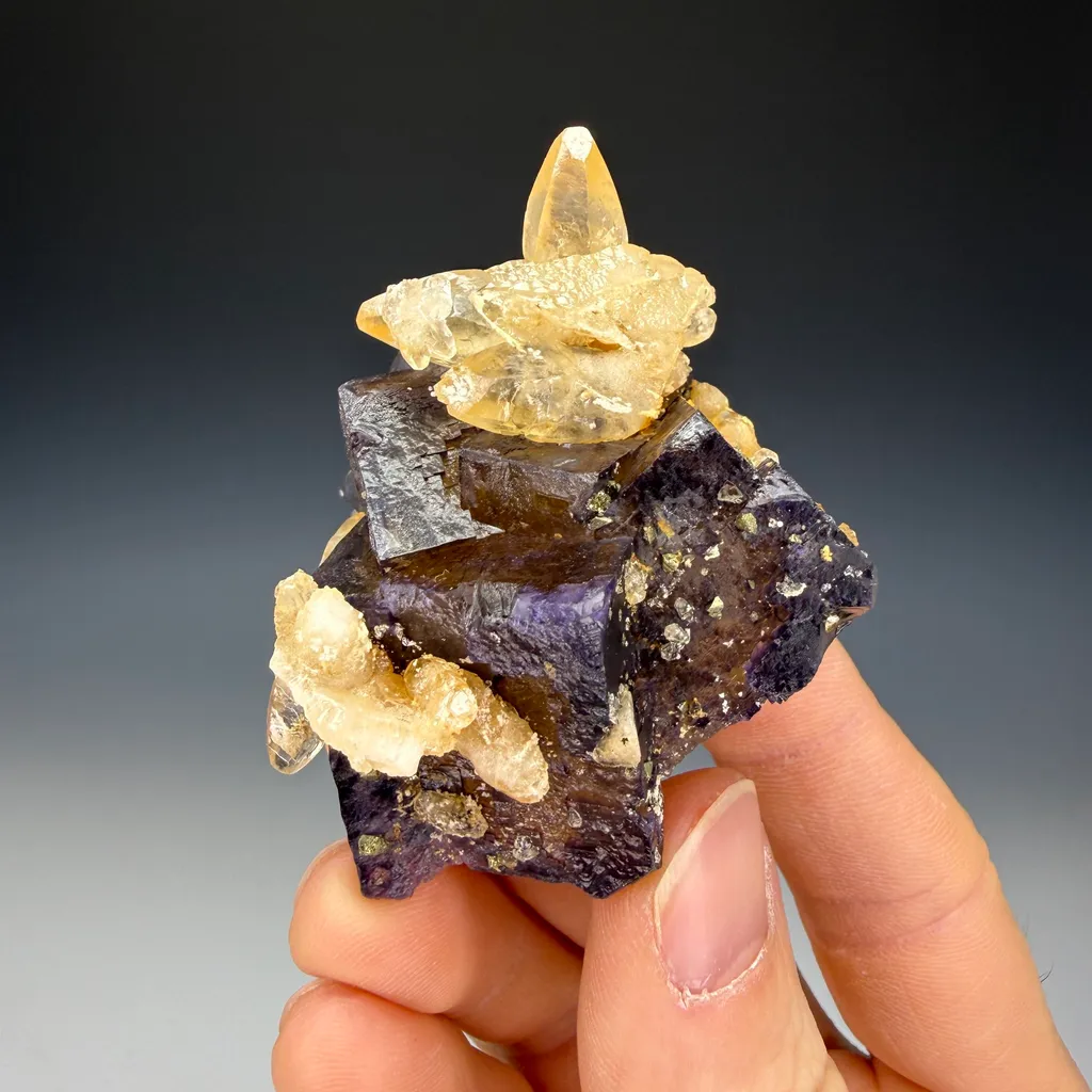 Fluorite - image 2