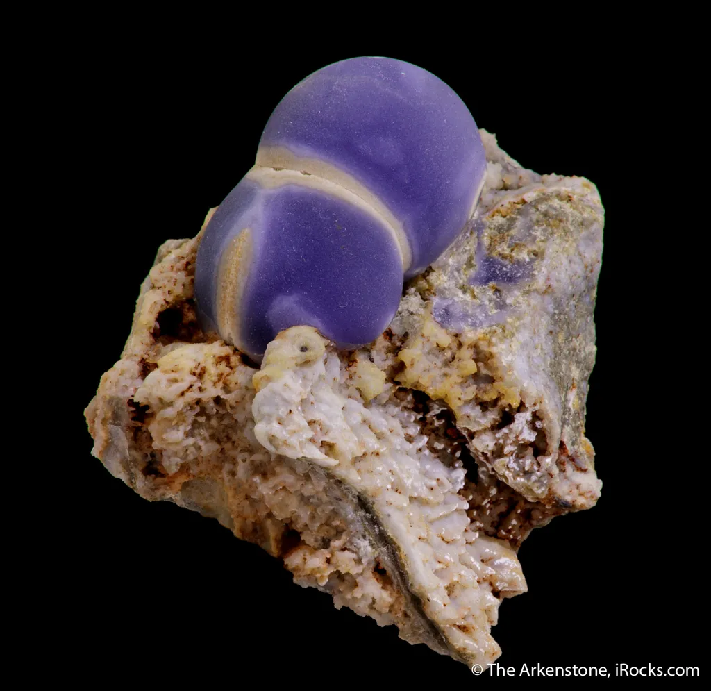 Fluorite (botryoidal) - image 4