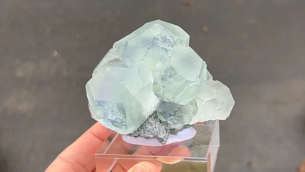 Fluorite - image 4
