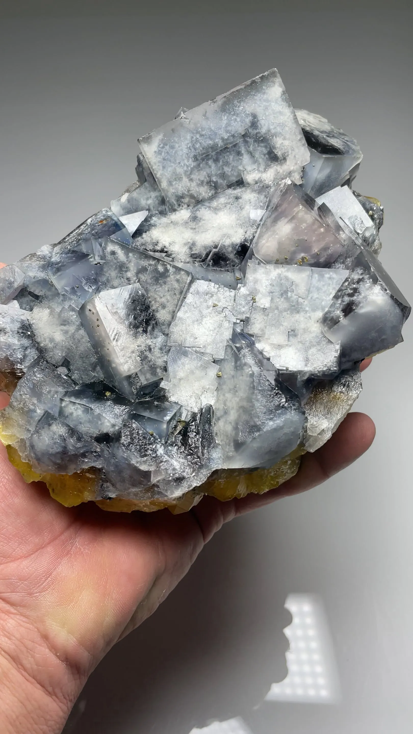 Fluorite - image 2