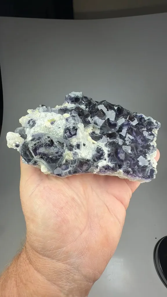 Fluorite - image 2