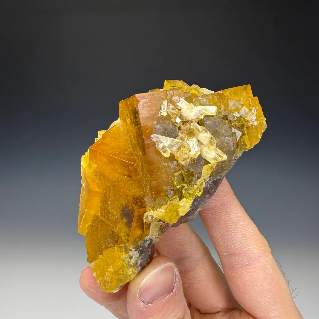 Fluorite - image 2