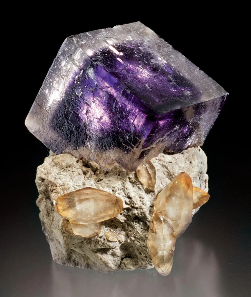 Fluorite, Calcite image