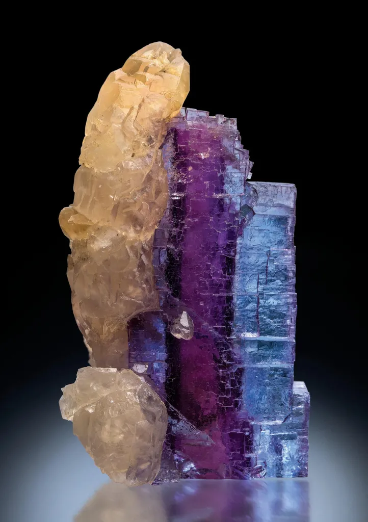 Fluorite, Calcite image