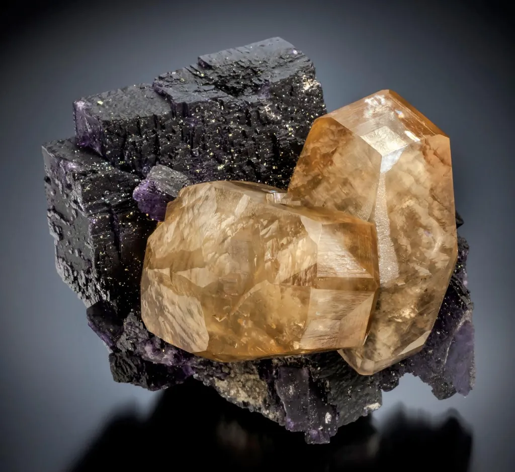 Fluorite, Calcite image