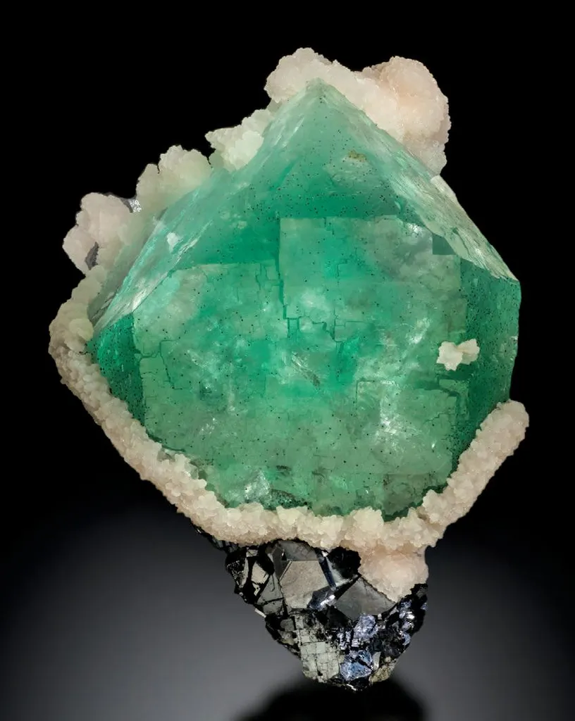 Fluorite, Calcite, Sphalerite image