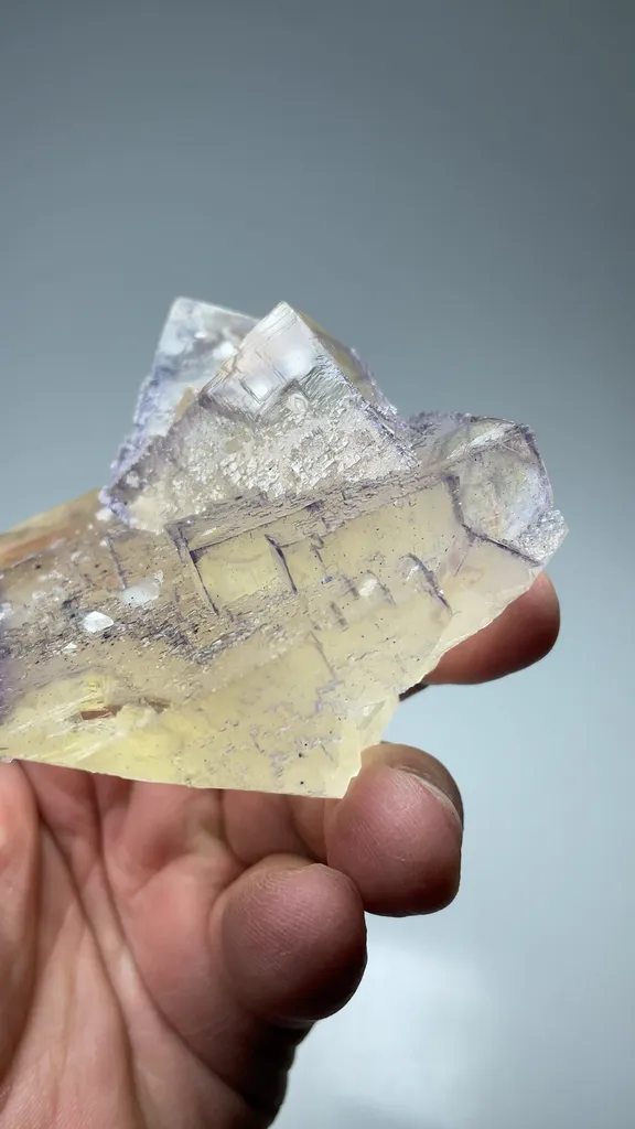 Fluorite - image 2