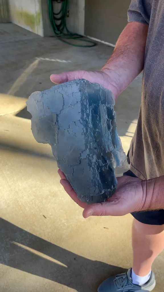 Fluorite - image 2