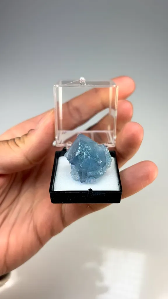 Fluorite - image 2
