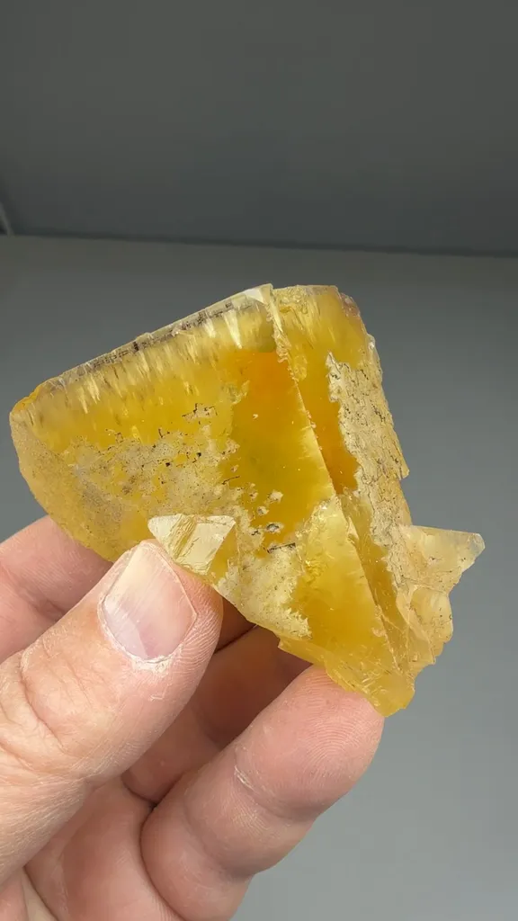 Fluorite - image 2