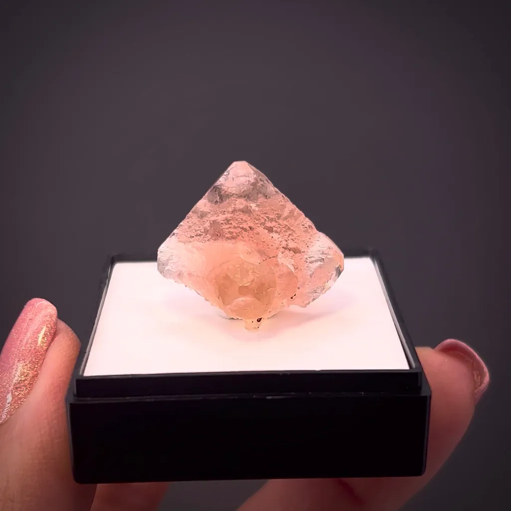 Fluorite - image 2