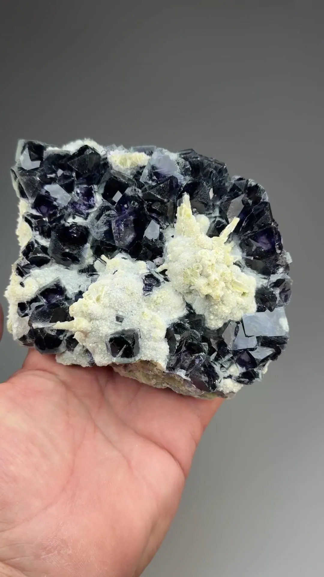 Fluorite - image 2