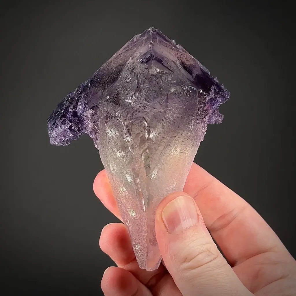 Fluorite (etched corner) image