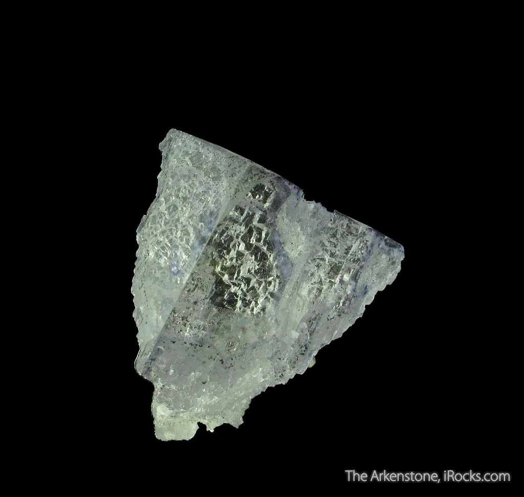 Fluorite "etched corner" - image 3