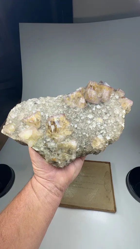 Fluorite - image 2