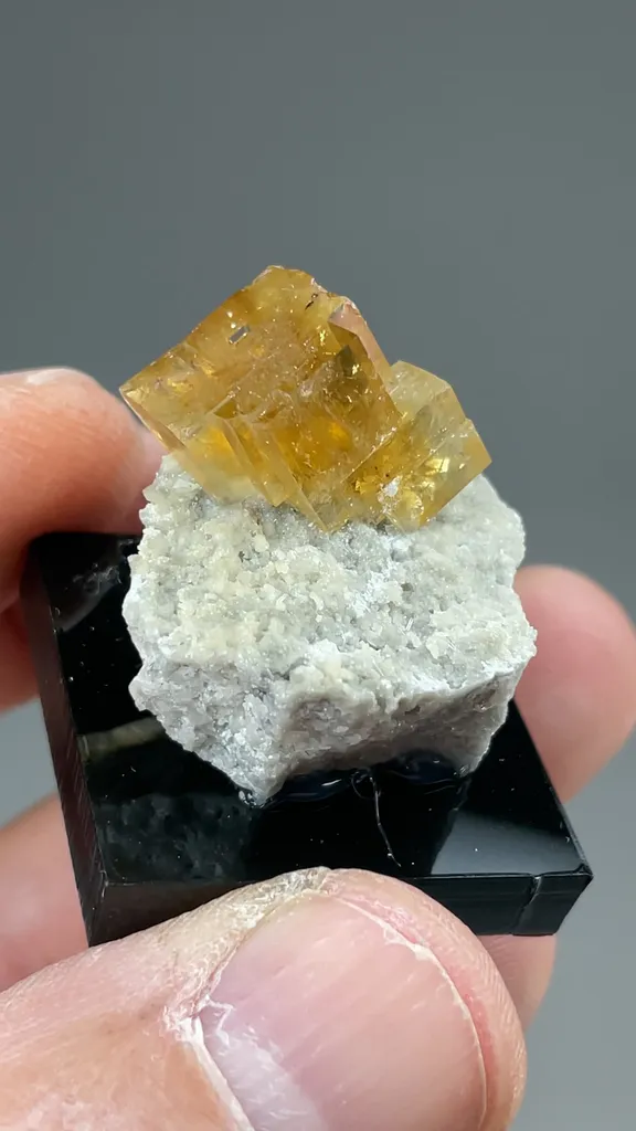 Fluorite - image 2