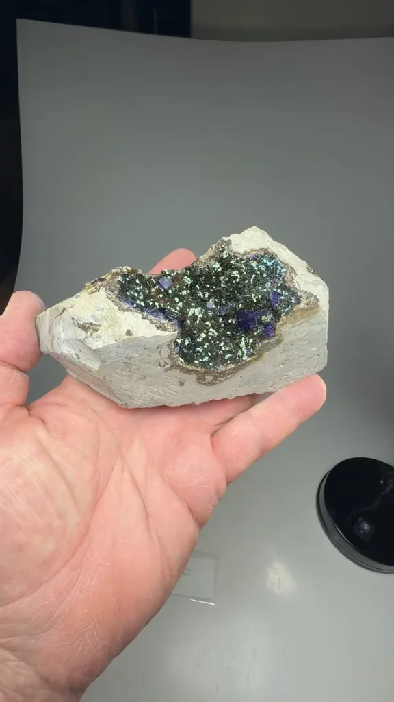 Fluorite - image 2