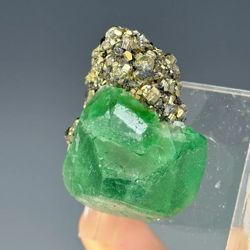 Fluorite - image 3