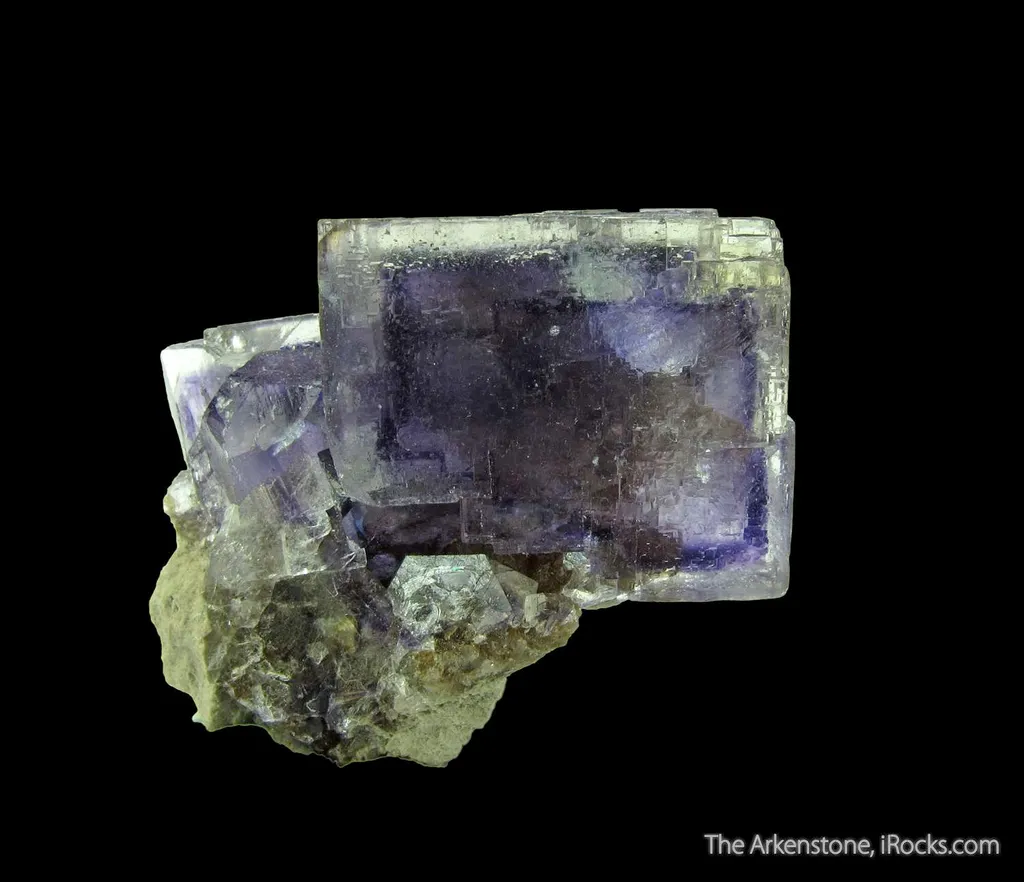 Fluorite (fluor.) with phantoms image