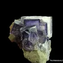 Fluorite (fluor.) with phantoms - image 4