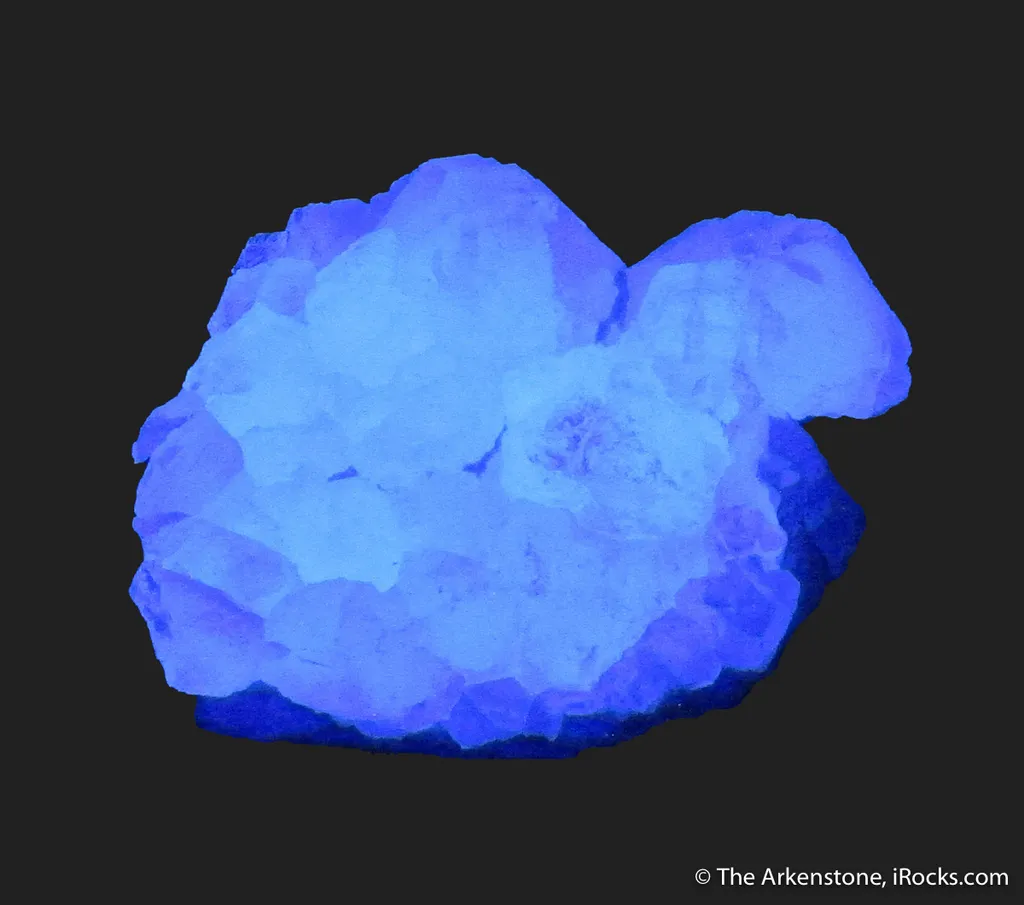 Fluorite (fluorescent) - image 7