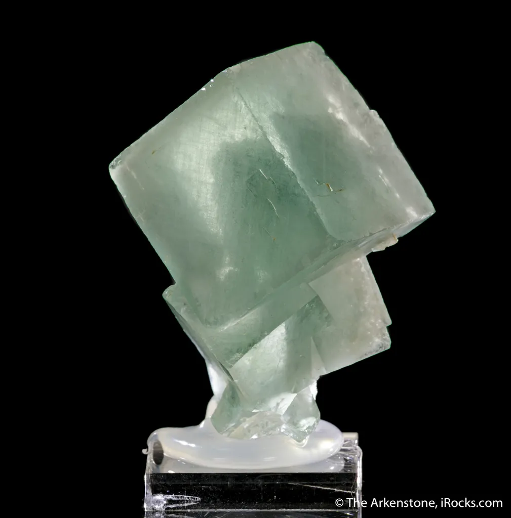 Fluorite (fluorescent) - image 5