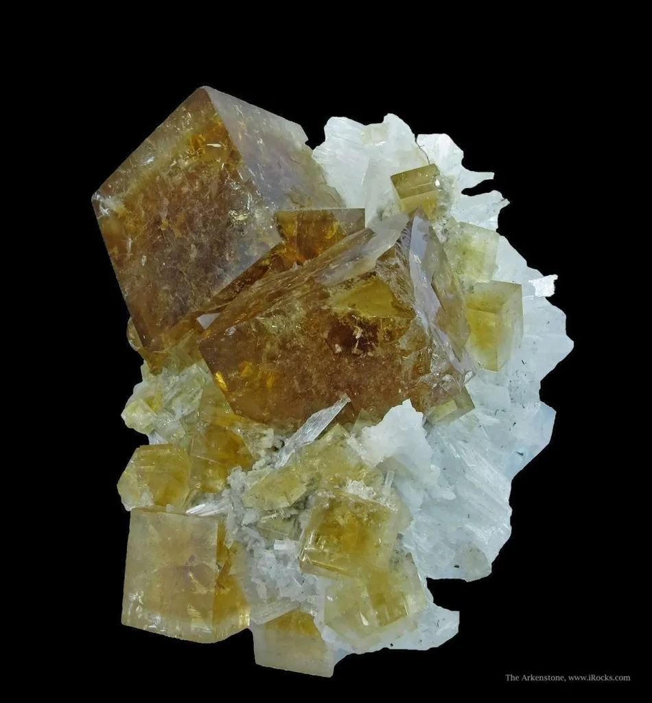 Fluorite (Fluorescent) and Celestine - image 3