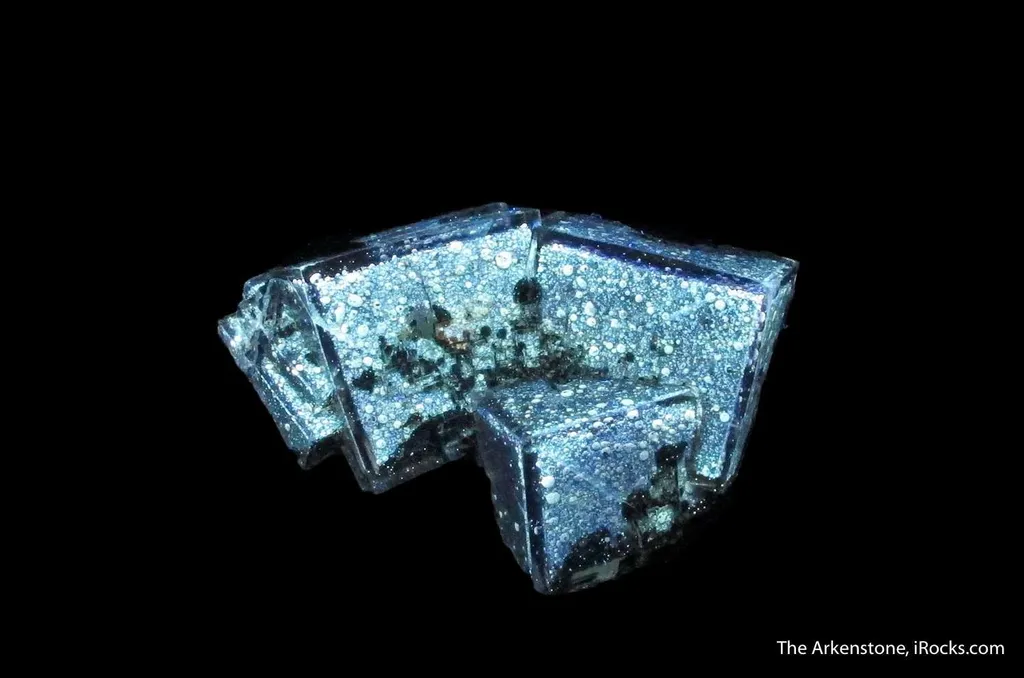Fluorite (fluorescent) - image 5