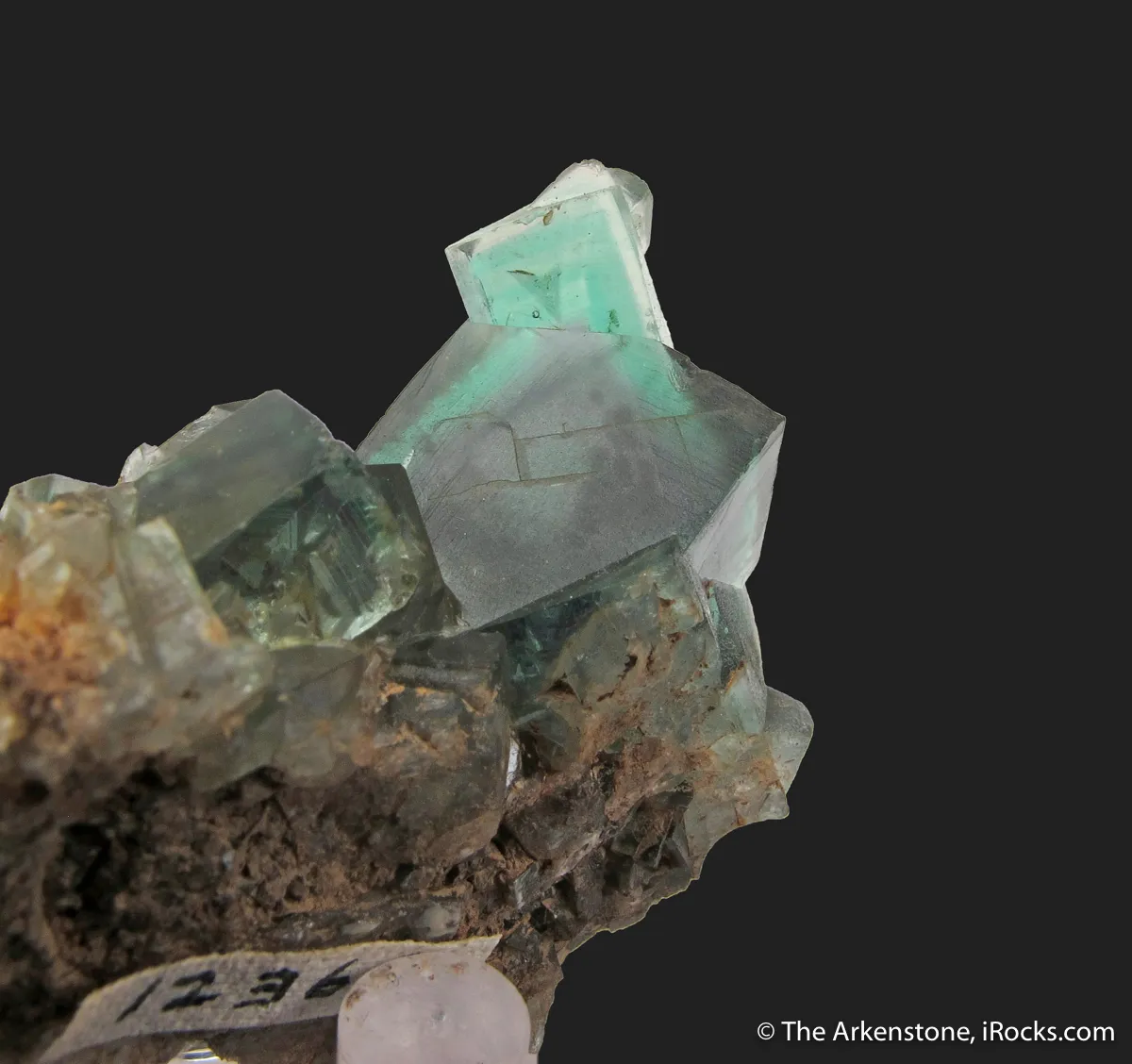 Fluorite (fluorescent) with elongated habit - image 5
