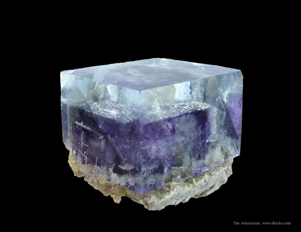 Fluorite (Fluorescent) With Muscovite image