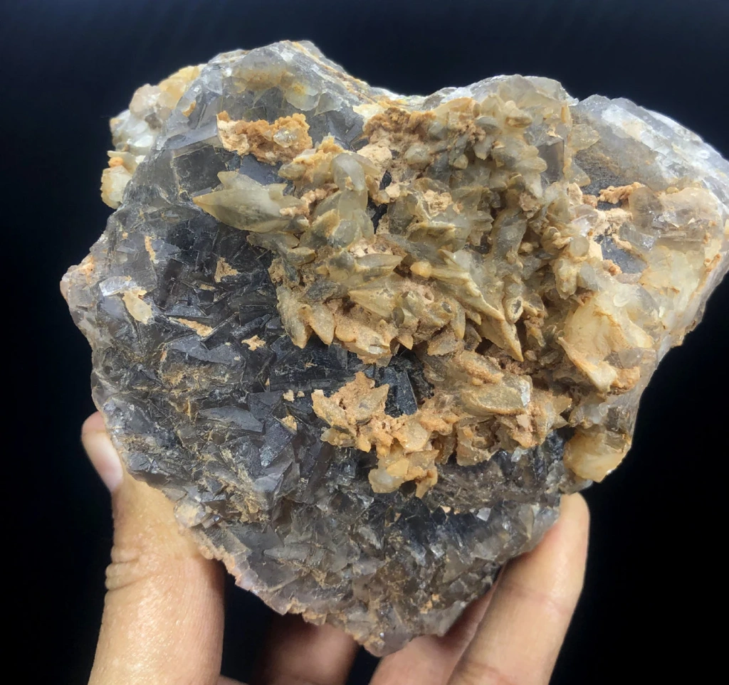 Fluorite from Balochistan, Pakistan - image 7