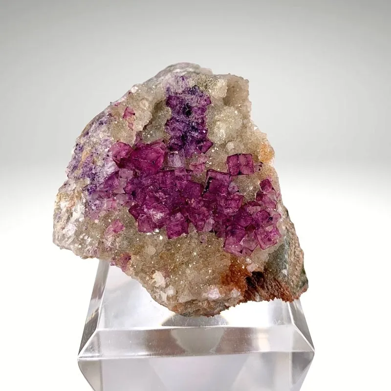 Fluorite from Canada, Ontario, Highway 17 roadcut image