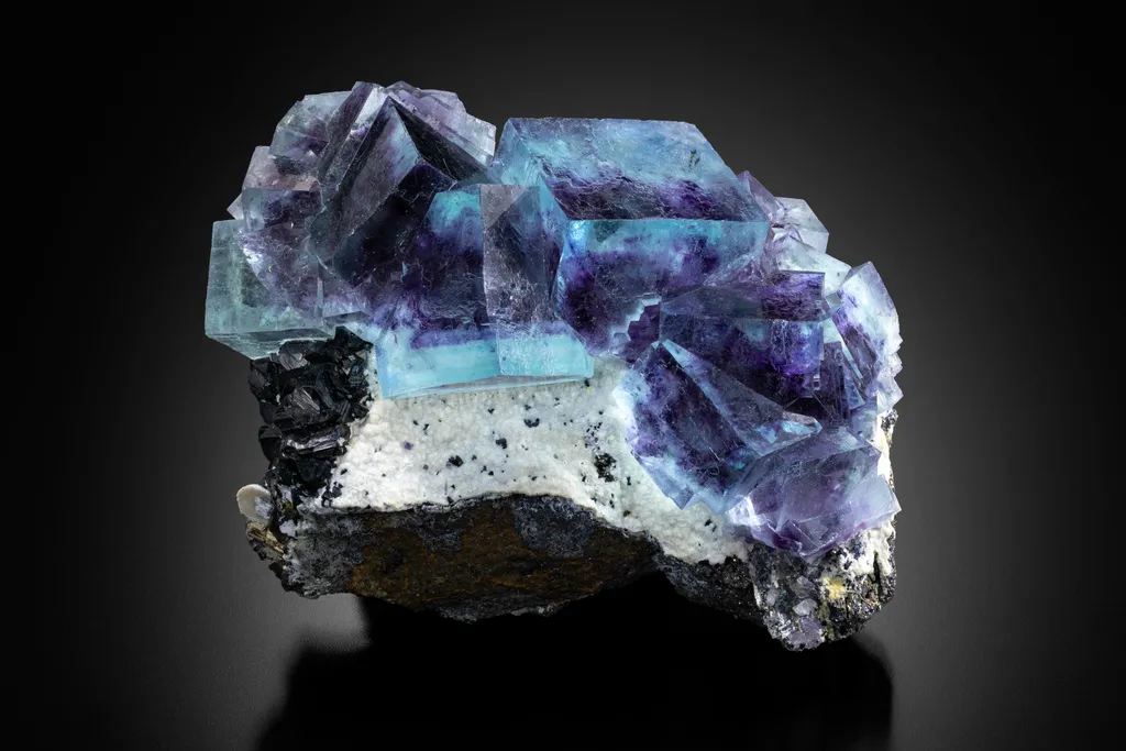 Fluorite from China image