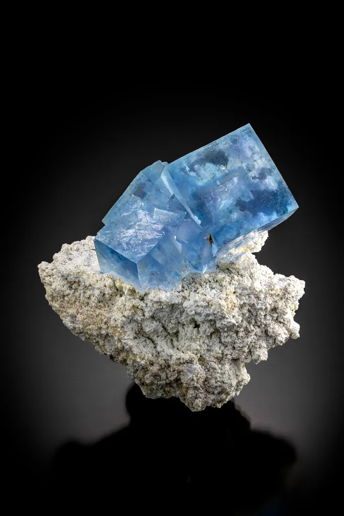 Fluorite from China image