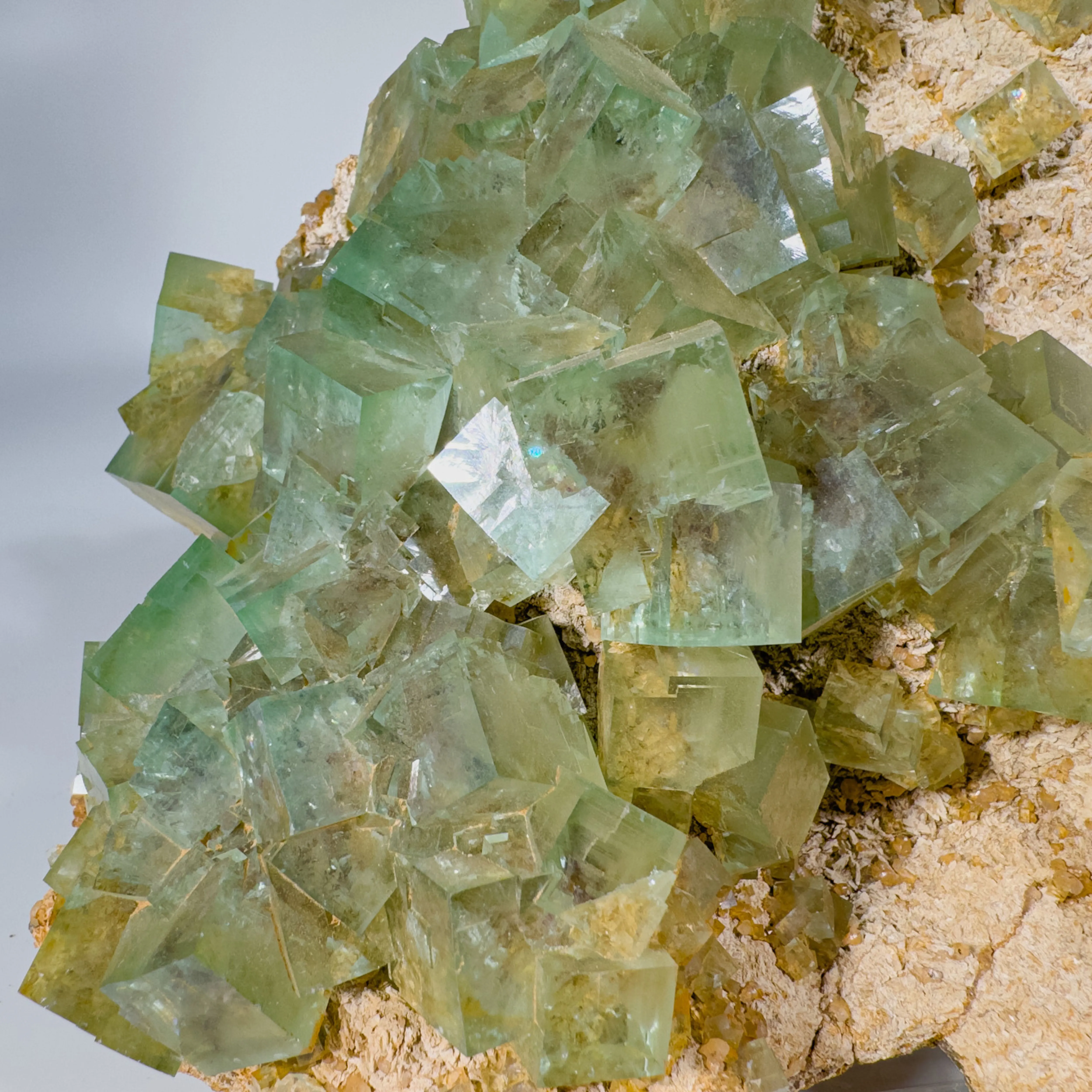 Fluorite from China, Hunan, Chenzhou, Linwu Co., Xianghualing Sn-polymetallic ore field, Xianghuapu - image 3