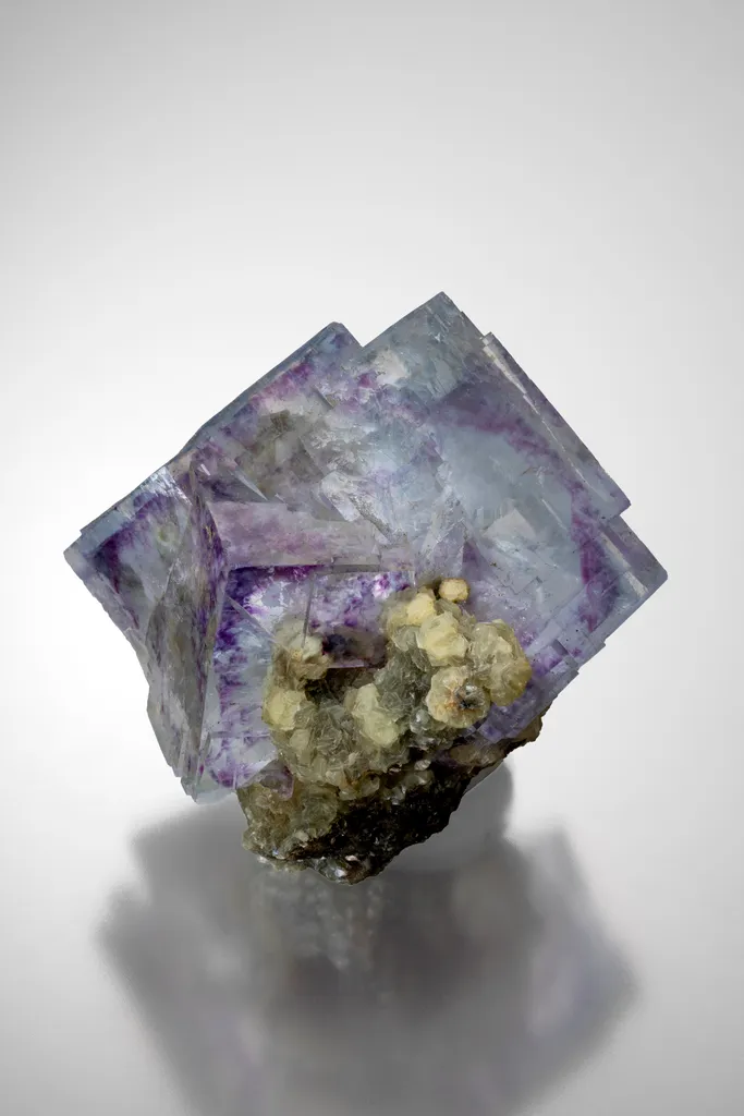 Fluorite from China, Hunan, Yaogangxian Mine