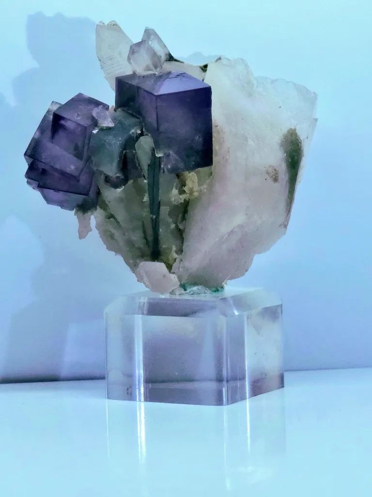 Fluorite from China, Hunan, Yaogangxian Mine image