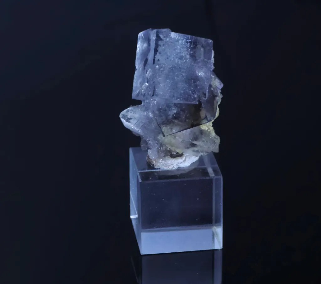 Fluorite from China, Hunan, Yaogangxian Mine, Yaogangxian Mine, Yizhang Co. Chenzhou, Hunan, China image