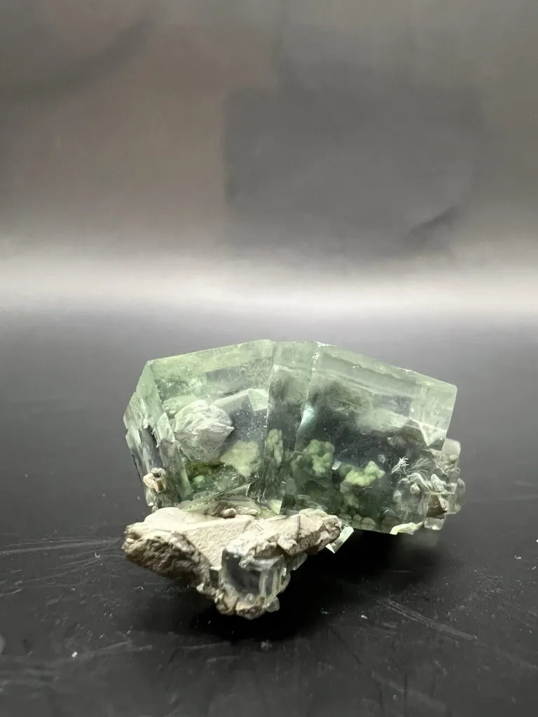 Fluorite from China, Inner Mongolia - 10106 image