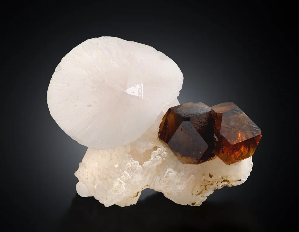 Fluorite from China, Inner Mongolia, Huanggang Mine image