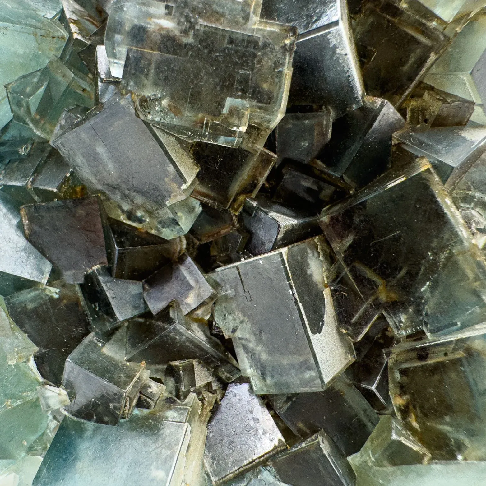 Fluorite from France, Grand Est, Maxonchamp - image 2