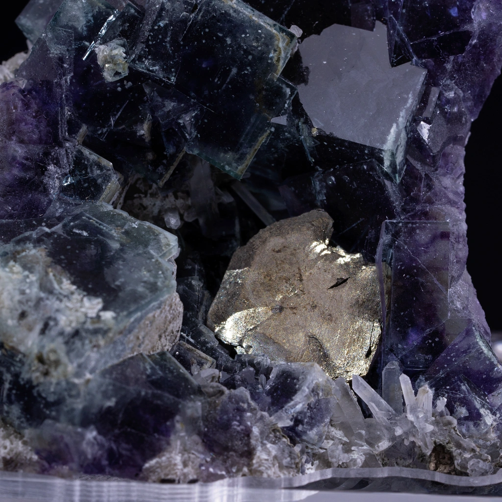 Fluorite from Hexigten Banner, Inner Mongolia, China - image 6