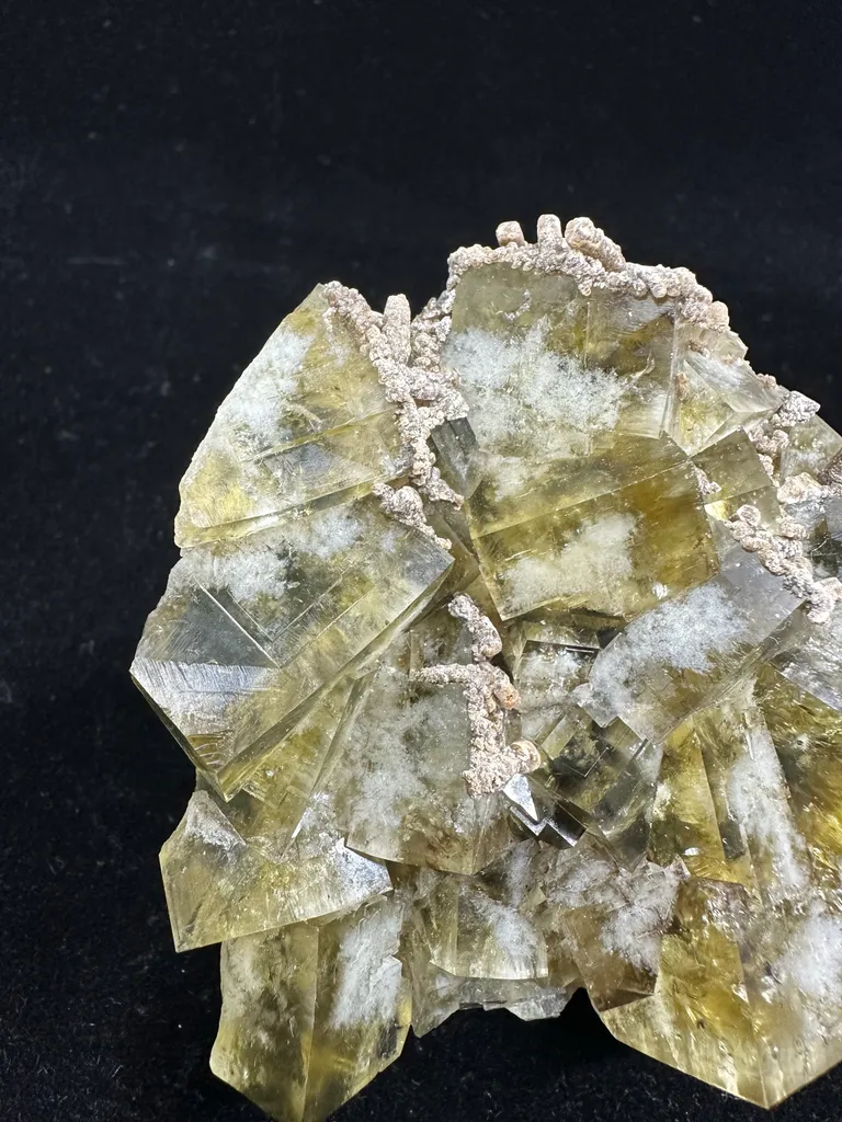 Fluorite from Honey Bear pocket, UK, England, County Durham, Rogerley Quarry, Diana Maria Mine - image 2