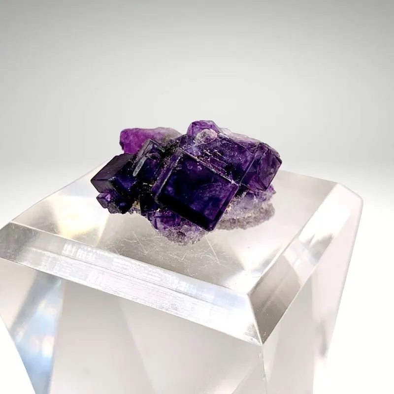 Fluorite from Ireland, Connacht, Connemara, Costelloe, Shannapheasteen, Larkin's Quarry - image 2