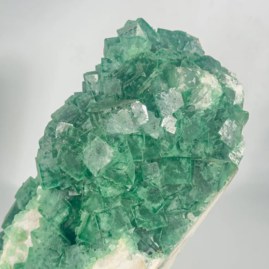 Fluorite from Madagascar, Menabe, Malaimbandy - image 4